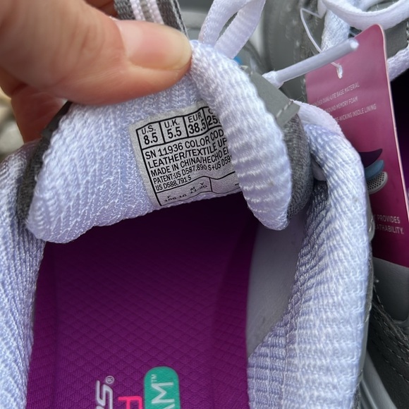 NEW! Skechers D’lites - Picture 4 of 5